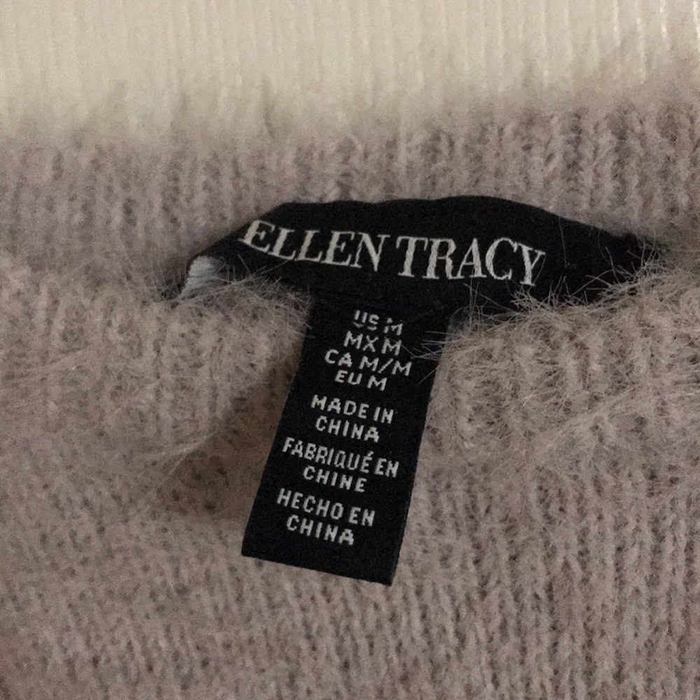 Ellen Tracy sweater - Picture 2 of 2